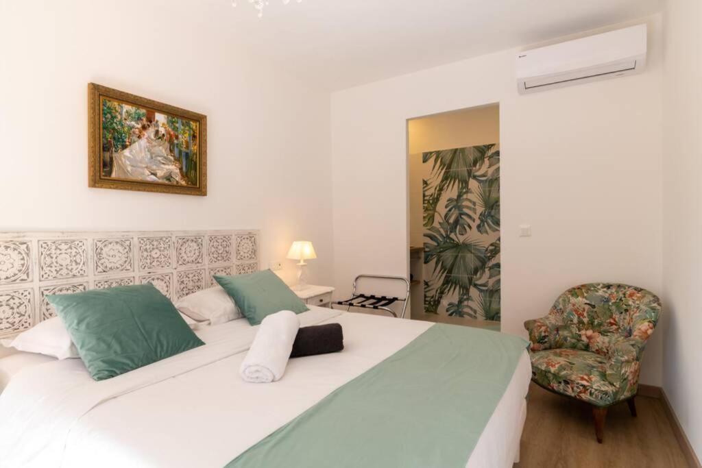 Bien D'Exception En Face Du Palais Des Papes Appartement Avignon Buitenkant foto