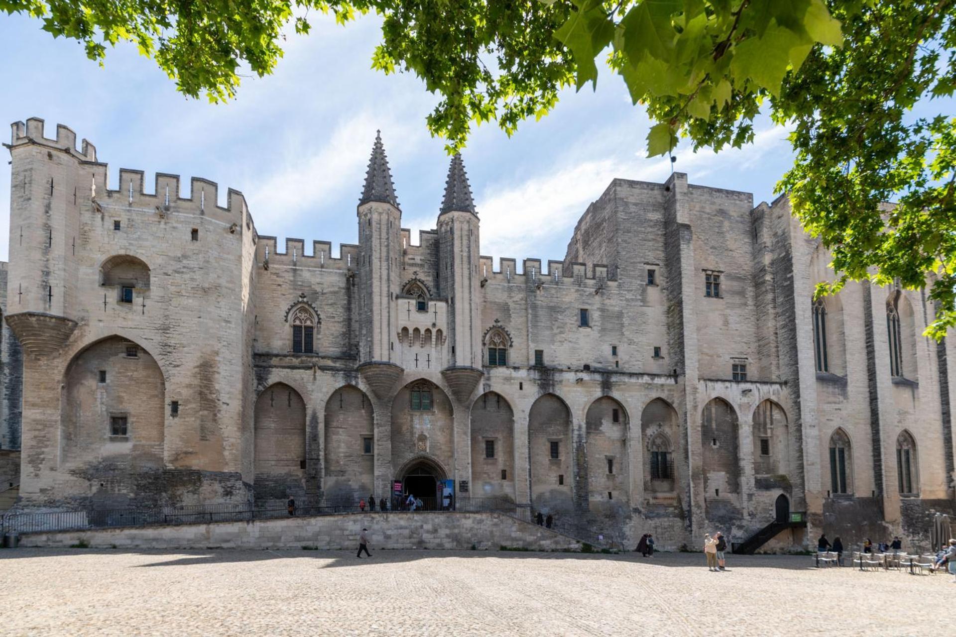 Bien D'Exception En Face Du Palais Des Papes Appartement Avignon Buitenkant foto