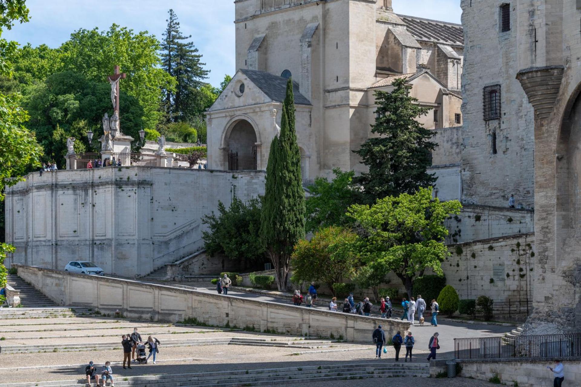 Bien D'Exception En Face Du Palais Des Papes Appartement Avignon Buitenkant foto